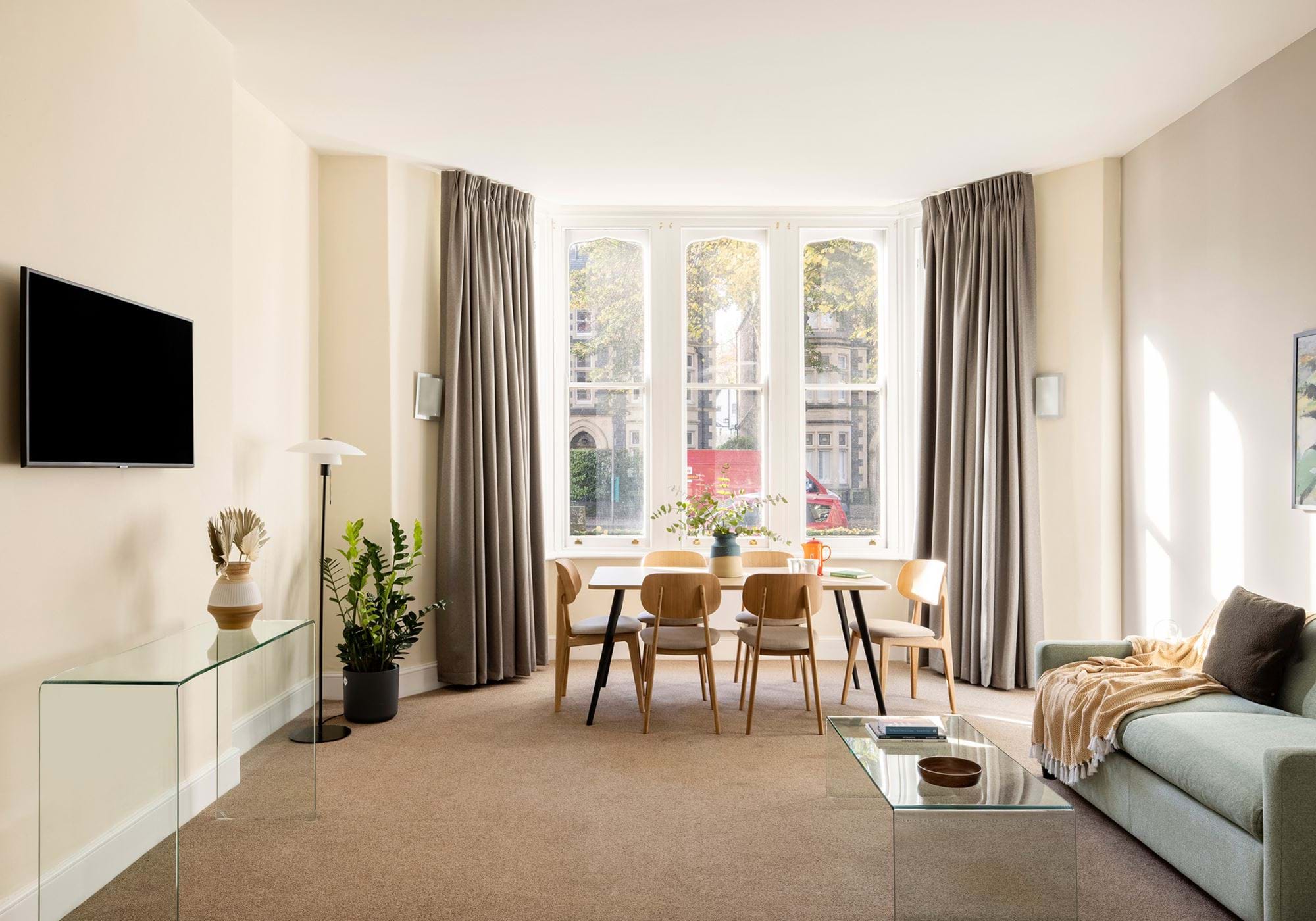 Mini break, big break